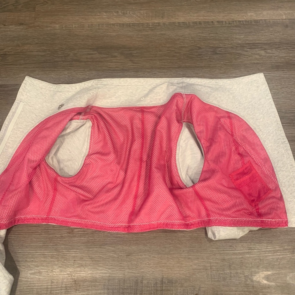 Lululemon super cropped shrug style jacket-super cute -S - Picture 5 of 5